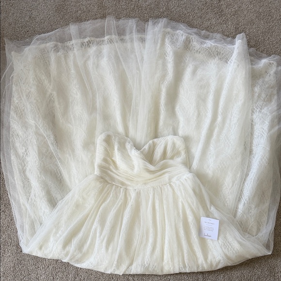 NWT Lulu's Strapless White Tulle Lace Wedding Gown Medium - Picture 8 of 13